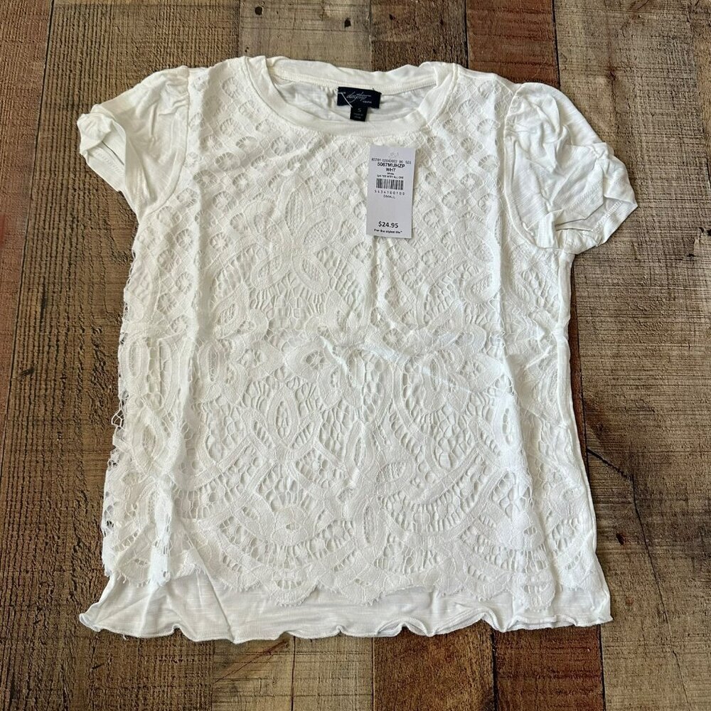 Daytrip Youth White S/S Tee With All Over Lace Design